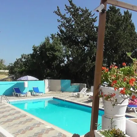 Bella Rosa Cyprus 3* קורל ביי