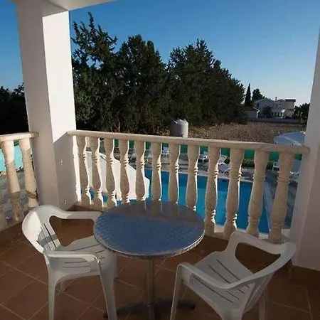 Bed & Breakfast Bella Rosa Cyprus 3*