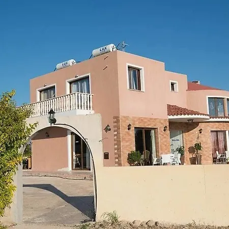 Bella Rosa Cyprus Bed & Breakfast Coral Bay
