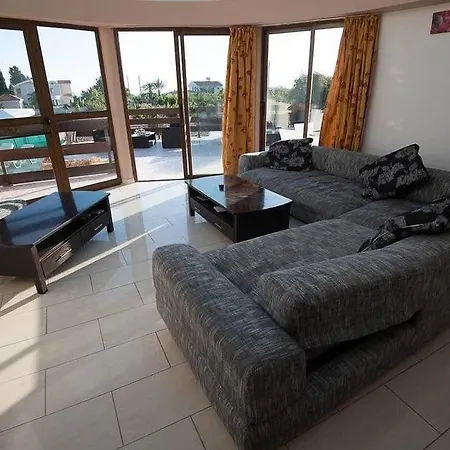 Bella Rosa Cyprus Bed & Breakfast