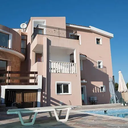 Bella Rosa Cyprus Bed & Breakfast Coral Bay