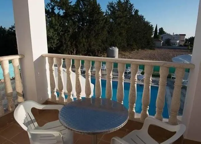 Bella Rosa Cyprus 3*