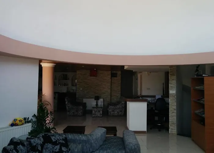 Bed & Breakfast Bella Rosa Cyprus Coral Bay