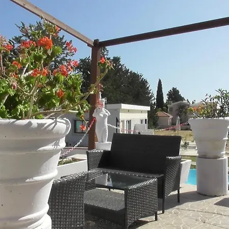 Bella Rosa Cyprus Bed & Breakfast Coral Bay