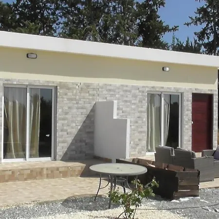 Alojamento de Acomodação e Pequeno-almoço Bella Rosa Cyprus 3*