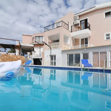 Bella Rosa Cyprus Alojamento de Acomodação e Pequeno-almoço Coral Bay