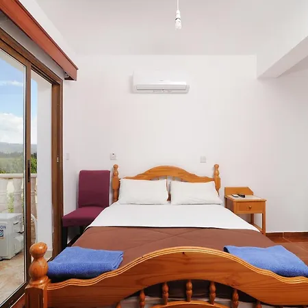 Bed & Breakfast Bella Rosa Cyprus Coral Bay