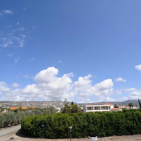 Bella Rosa Cyprus فندق مبيت وإفطار كورال باي