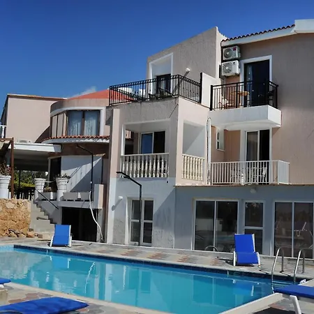 Bella Rosa Cyprus فندق مبيت وإفطار كورال باي