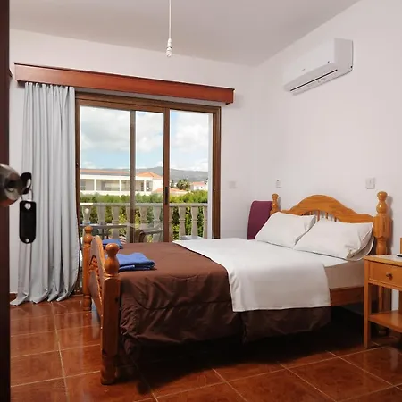 Alojamento de Acomodação e Pequeno-almoço Bella Rosa Cyprus Coral Bay