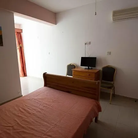 Bella Rosa Cyprus B&B 3*