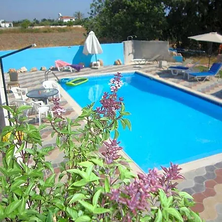 Bed & Breakfast Bella Rosa Cyprus Coral Bay