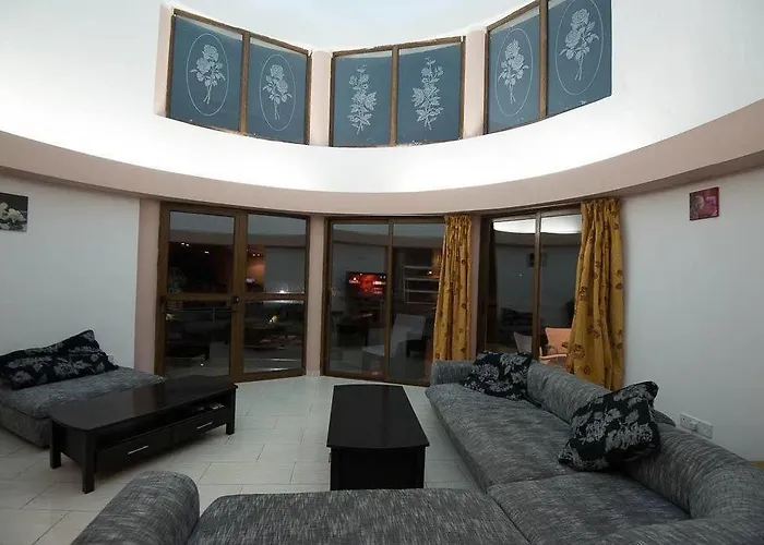 Bella Rosa Cyprus فندق مبيت وإفطار 3*