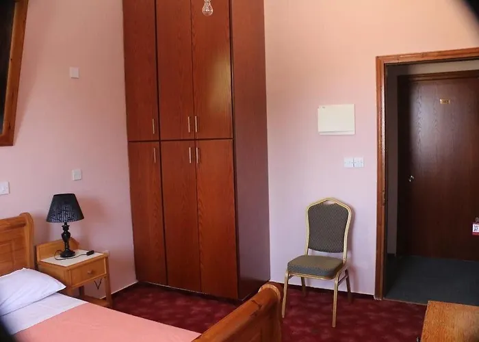 Bella Rosa Cyprus فندق مبيت وإفطار كورال باي