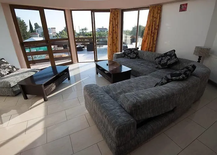 فندق مبيت وإفطار Bella Rosa Cyprus كورال باي